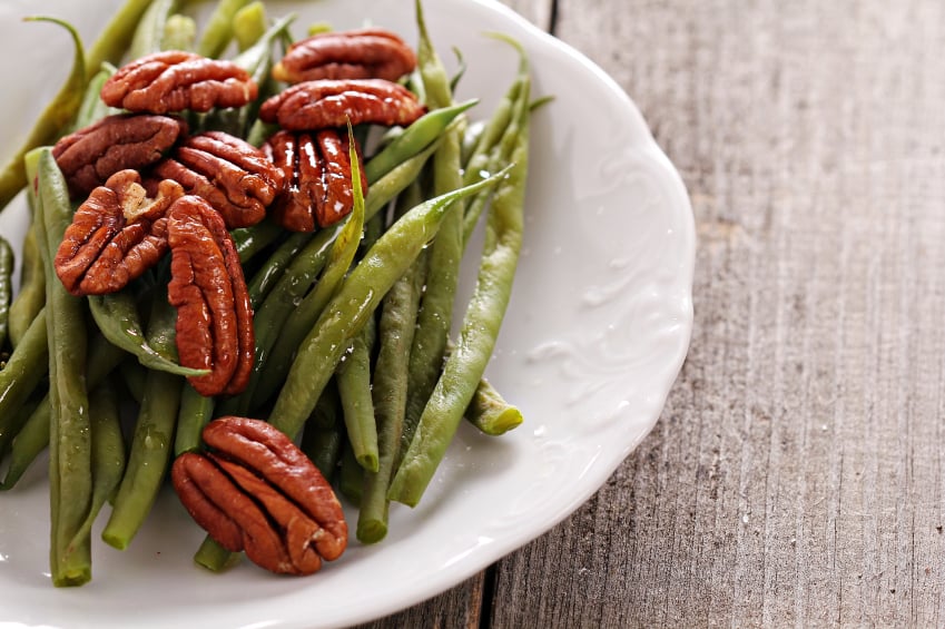 Green beans with pecans