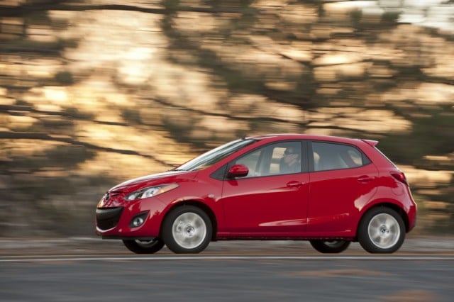 2014 Mazda2 Touring 6MT True Red (7)