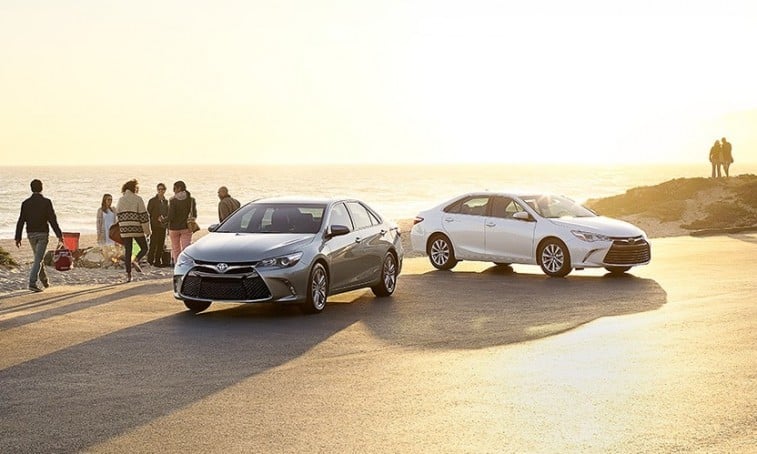 2015 camry hybrid center