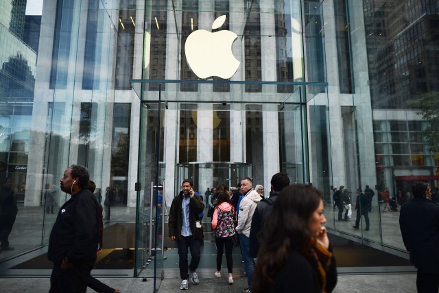 Will Apple Enter Google’s Turf With Search or Driverless Cars?