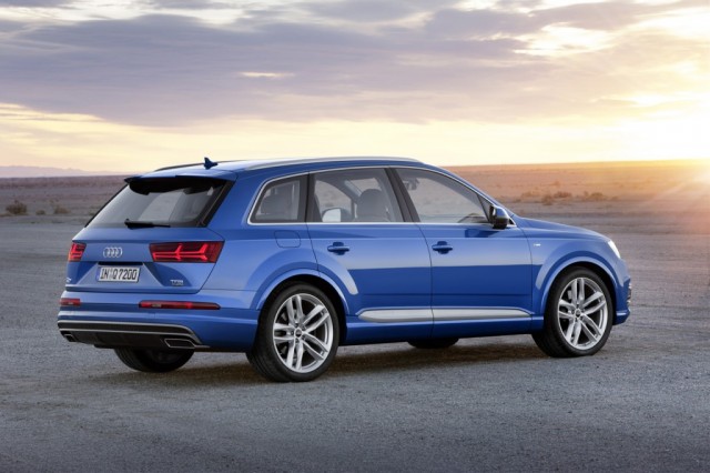 audi-q7-10-1