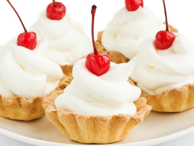 Tartlets, tarts, mini pies
