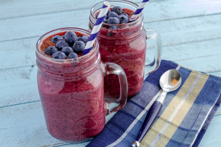 Blueberry and Blackberry smoothie shakes