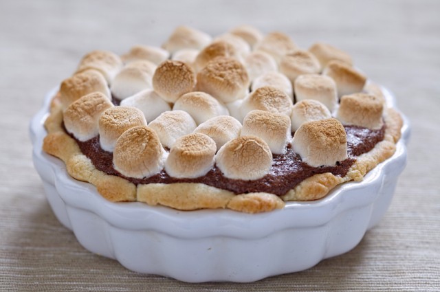Smore cake, marshmallows, chocolate