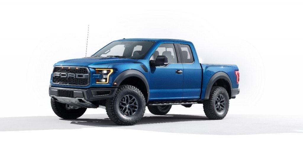 17FordRaptor_10_HR