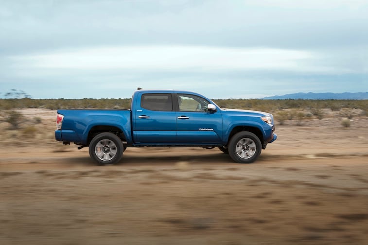 2016_Toyota_Tacoma_Limited_012