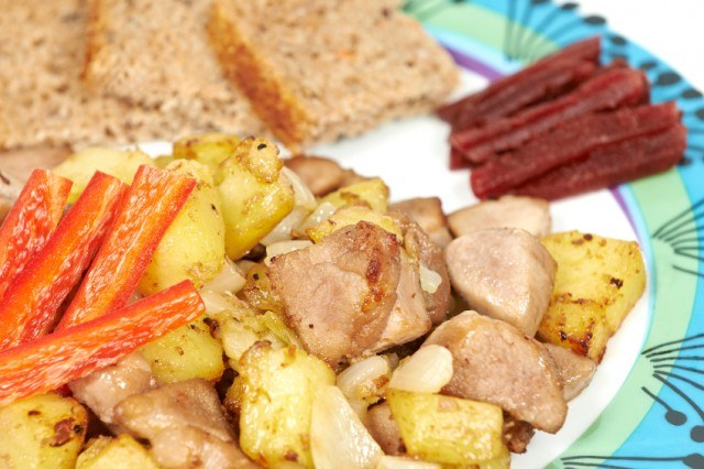 Pytt i panna (Little pieces in a pan), Swedish, bubble and squeak
