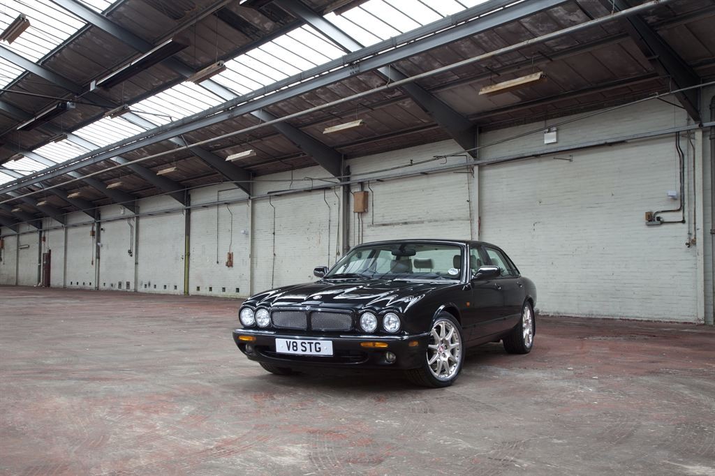 Jaguar XJ6