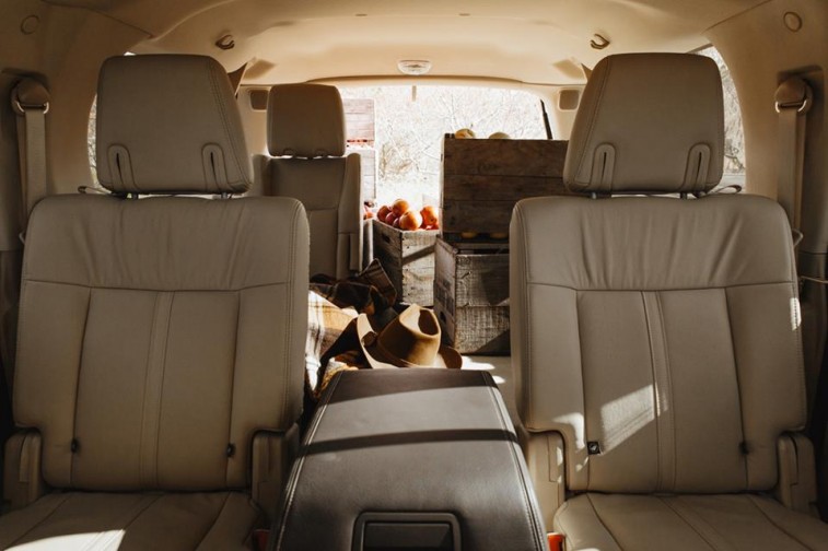 Navigator_interior