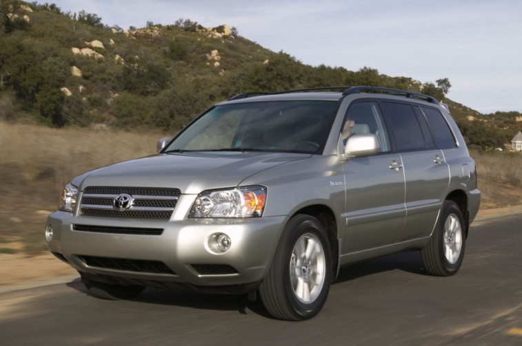 2005072_19_06_Highlander_Hybrid