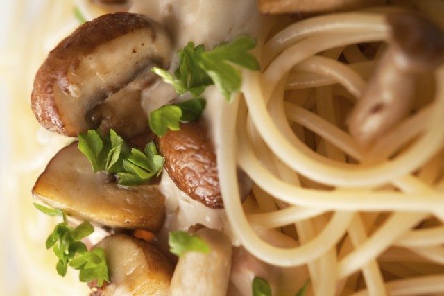 mushroom pasta spaghetti