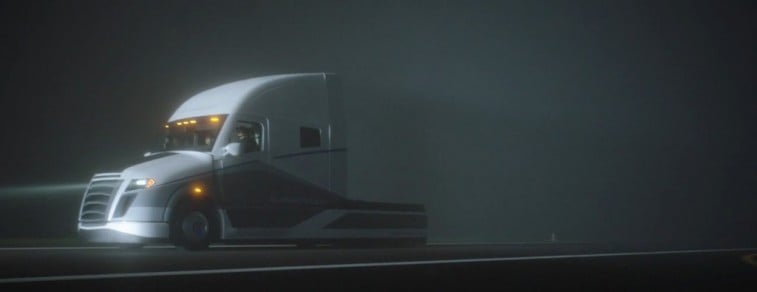 freightliner_driving