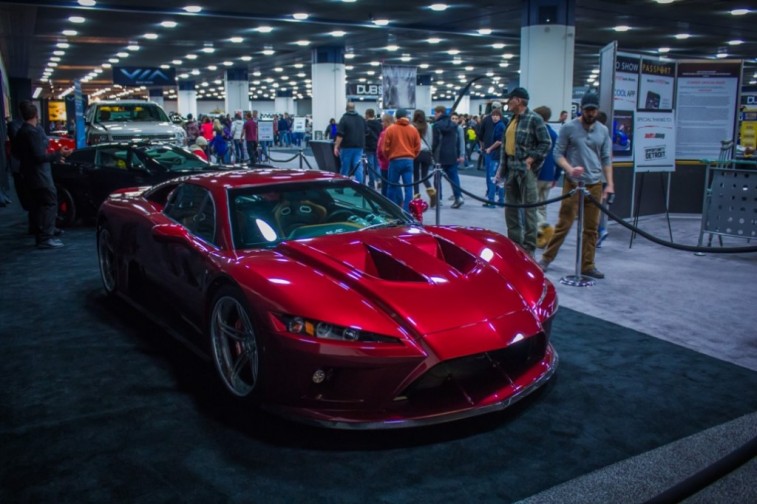 2014-NAIAS-Falcon-F7-2-1030x686