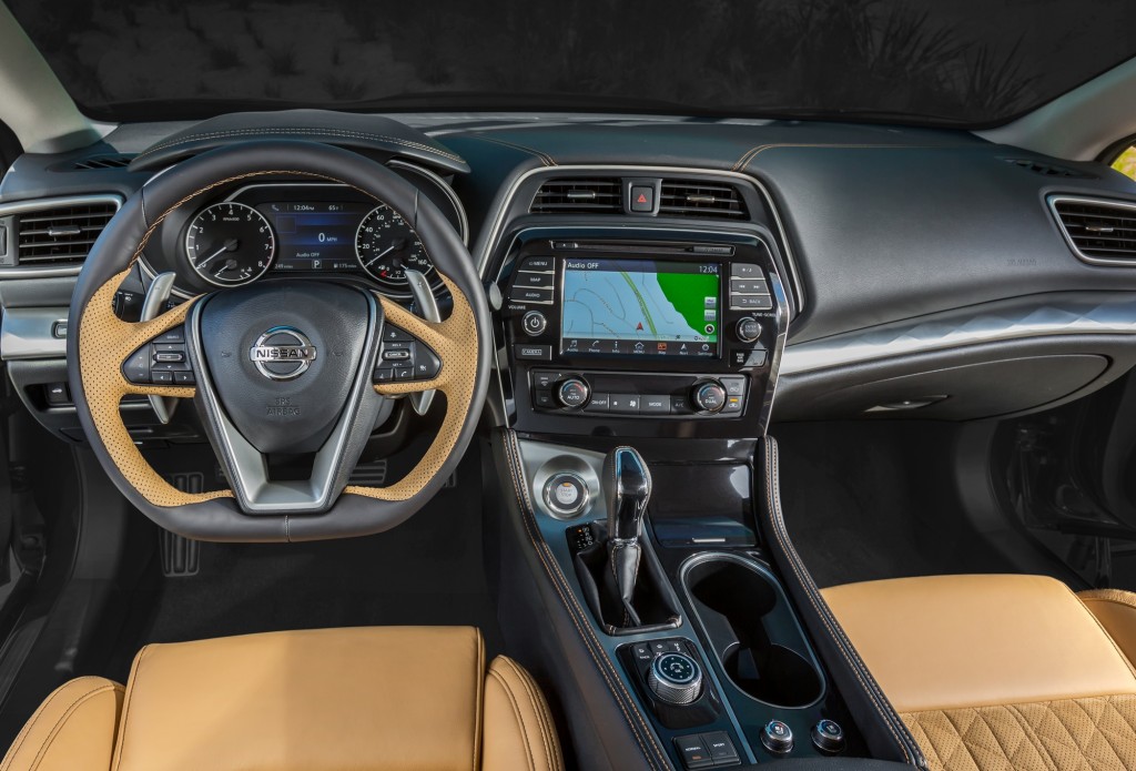 2016_nissan_maxima_46