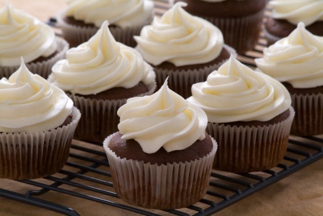Beet cupcakes with vanilla frosting