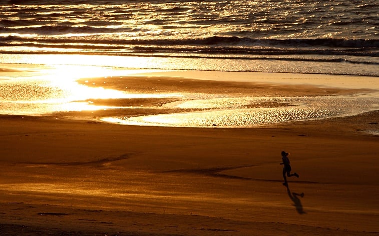 A look at a morning jogger on a South Carolina beach