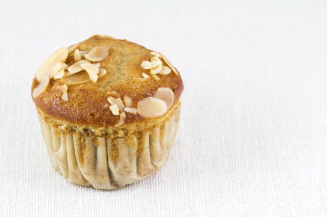 Banana almond muffin