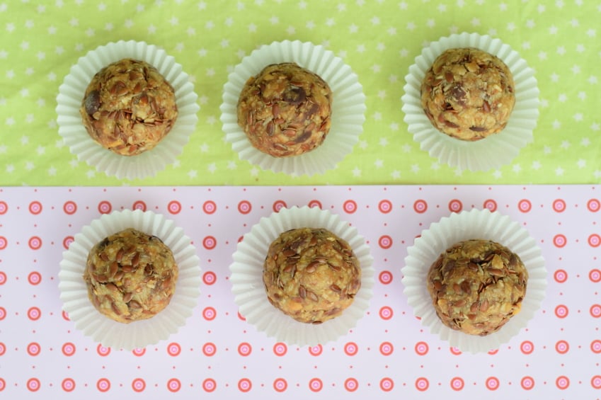 Peanut butter date balls that are ready to eat