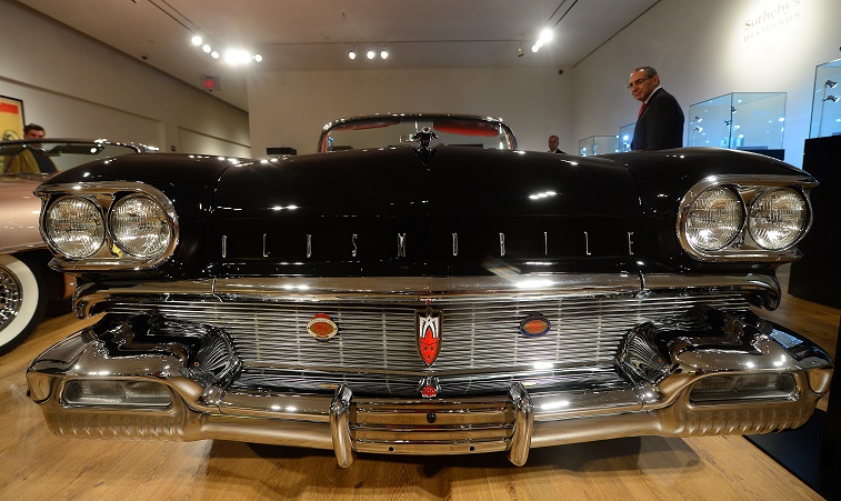 US-AUTO-AUCTION-ART OF AUTOMOBILE