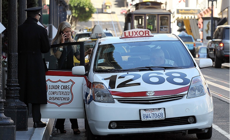 San Francisco Mayor Lee Makes Green Taxi Announcement