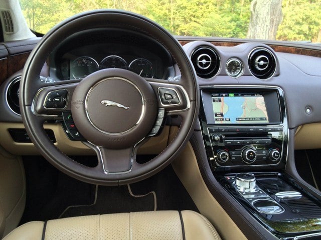 Jaguar XJ 2