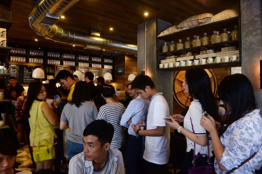coffee shop line