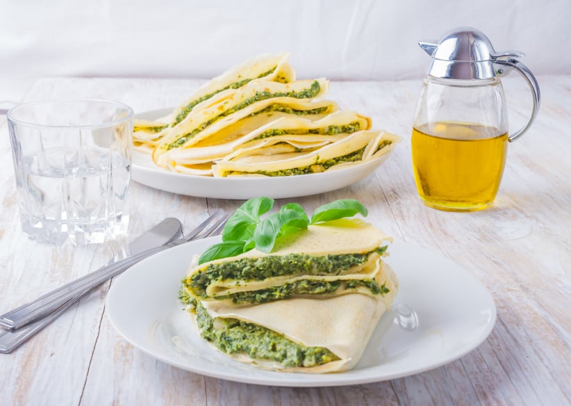 stuffed pancakes, spinach, cheese, crepes