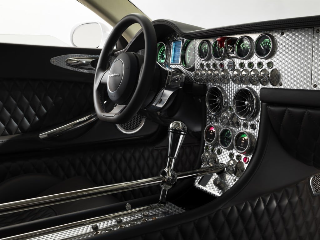 Interior of a Spyker C8 Aileron