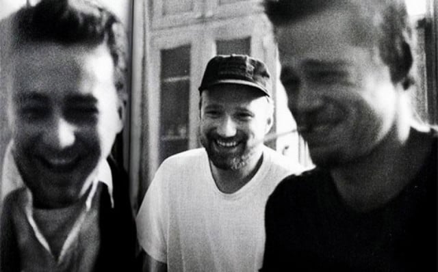 Edward Norton, David Fincher and Brad Pitt on the set of 'Fight Club'