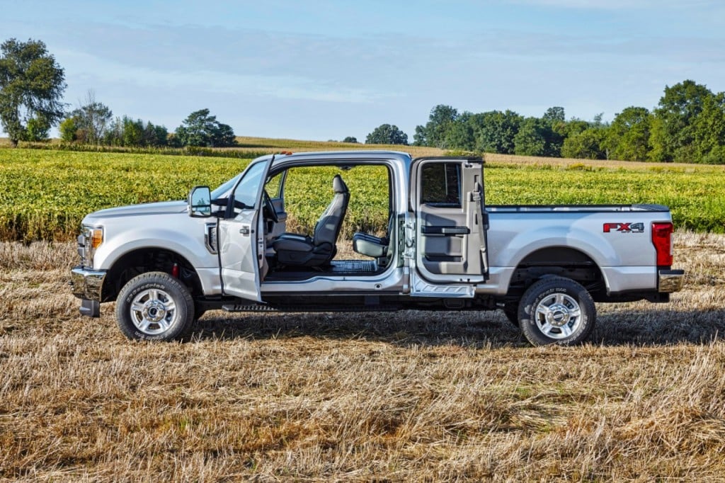 17FordF250XL_2011_HR