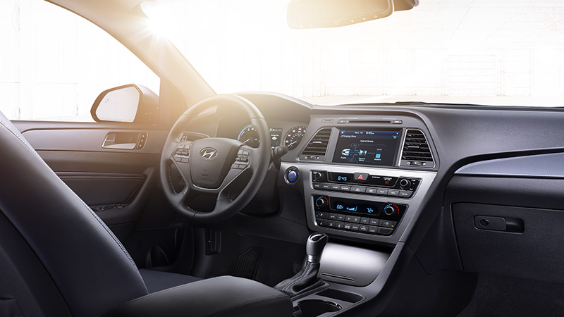 2016-hyundai-sonata-hybrid-int-17-8-inch-touchscreen