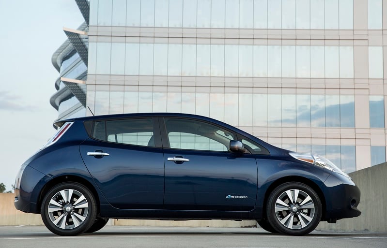 2016_nissan_leaf_03