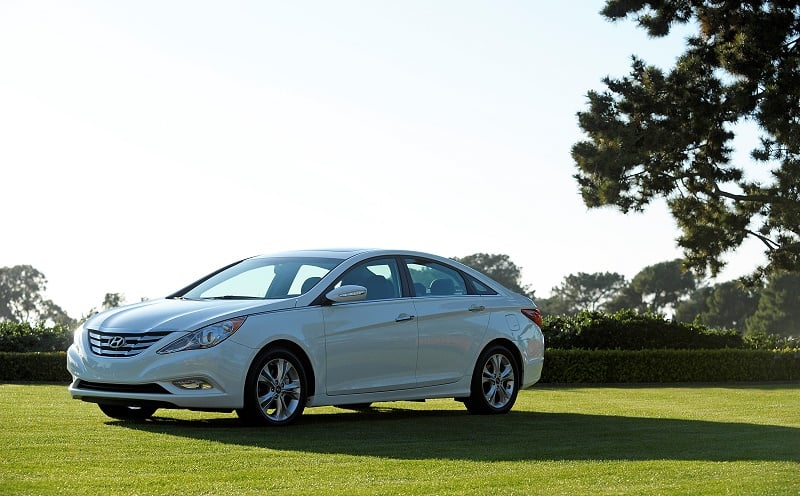 View of a white 2011 Hyundai Sonata