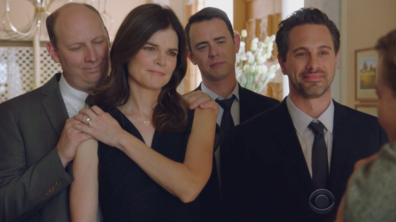 A family crowds together in Life in Pieces