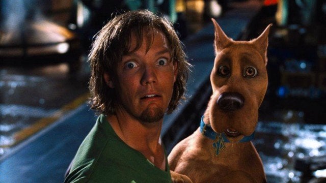Matthew Lillard and Scooby Doo in Scooby Doo