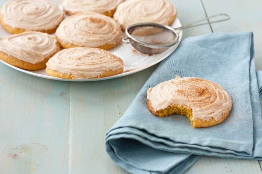 pumpkin spice cookies, frosting