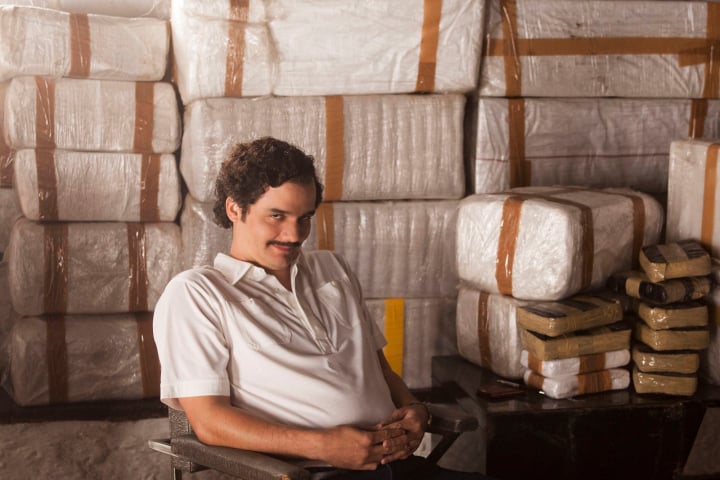 NARCOS S01E06