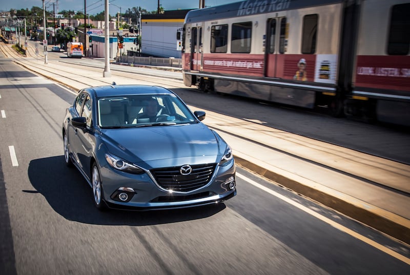 2016_Mazda_3_1