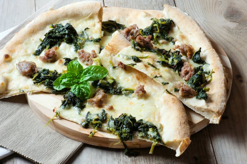 sausage and spinach pizza