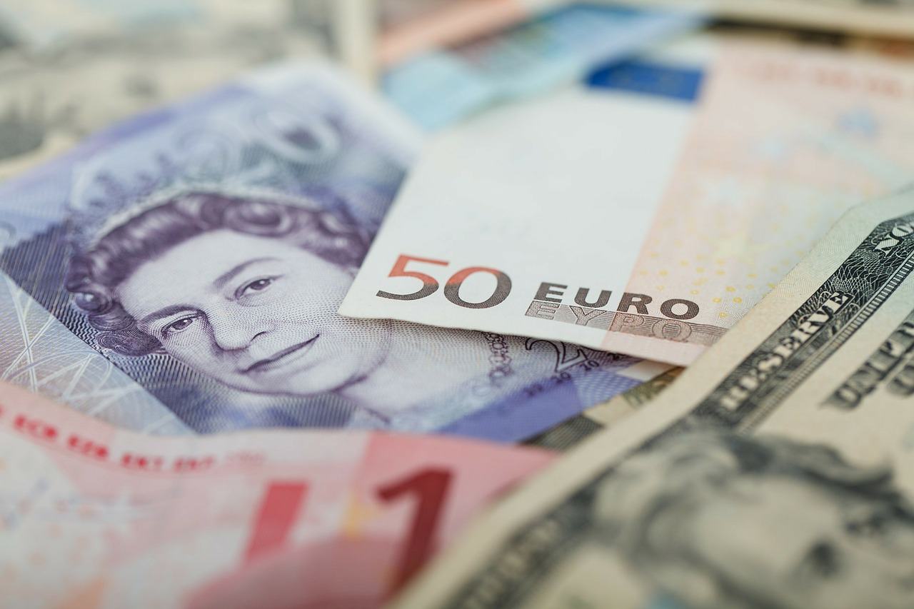 Currencies from around the world