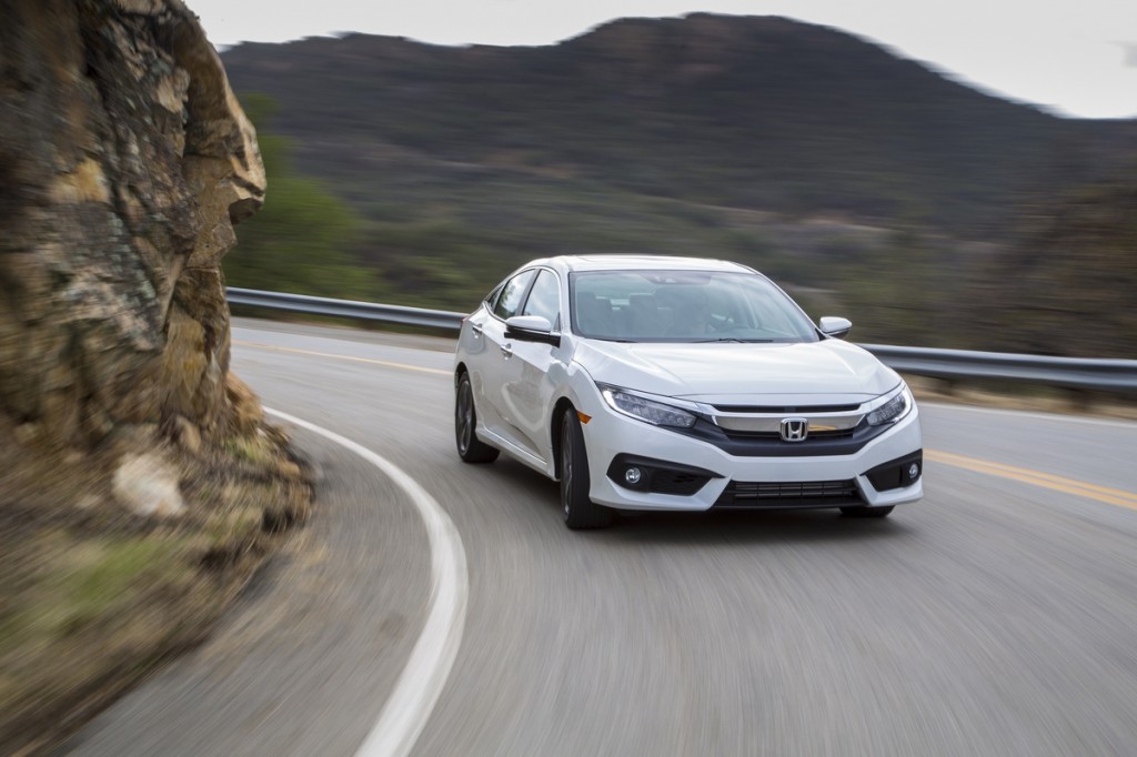 16_Civic_Sedan_145