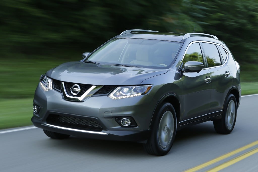 2015_nissan_rogue_01
