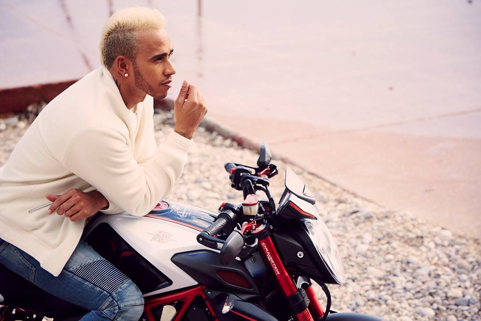Lewis_Hamilton_9