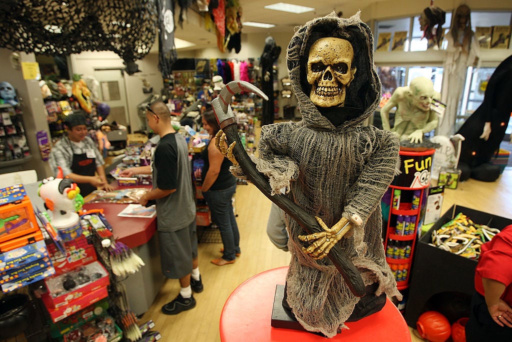 halloween store