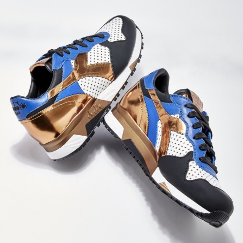Source: Barneys New York
