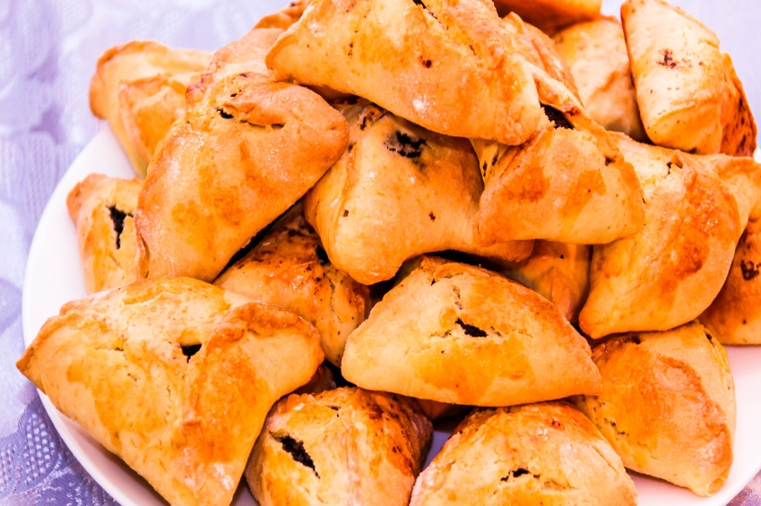 6 Recipes for Savory Hand Pies You Can Eat for Dinner