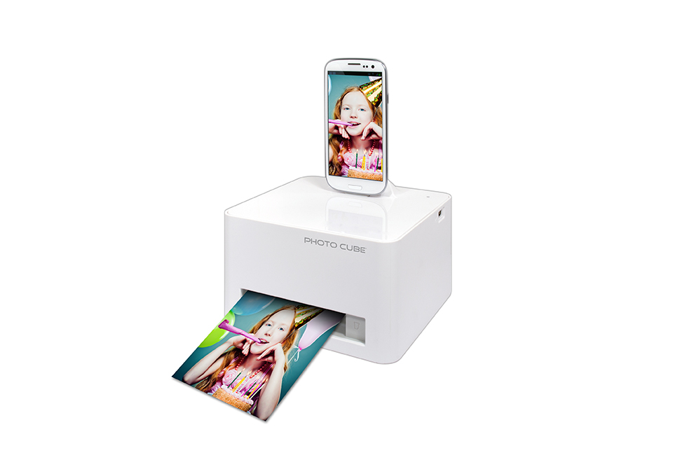 Photo Cube smartphone photo printer
