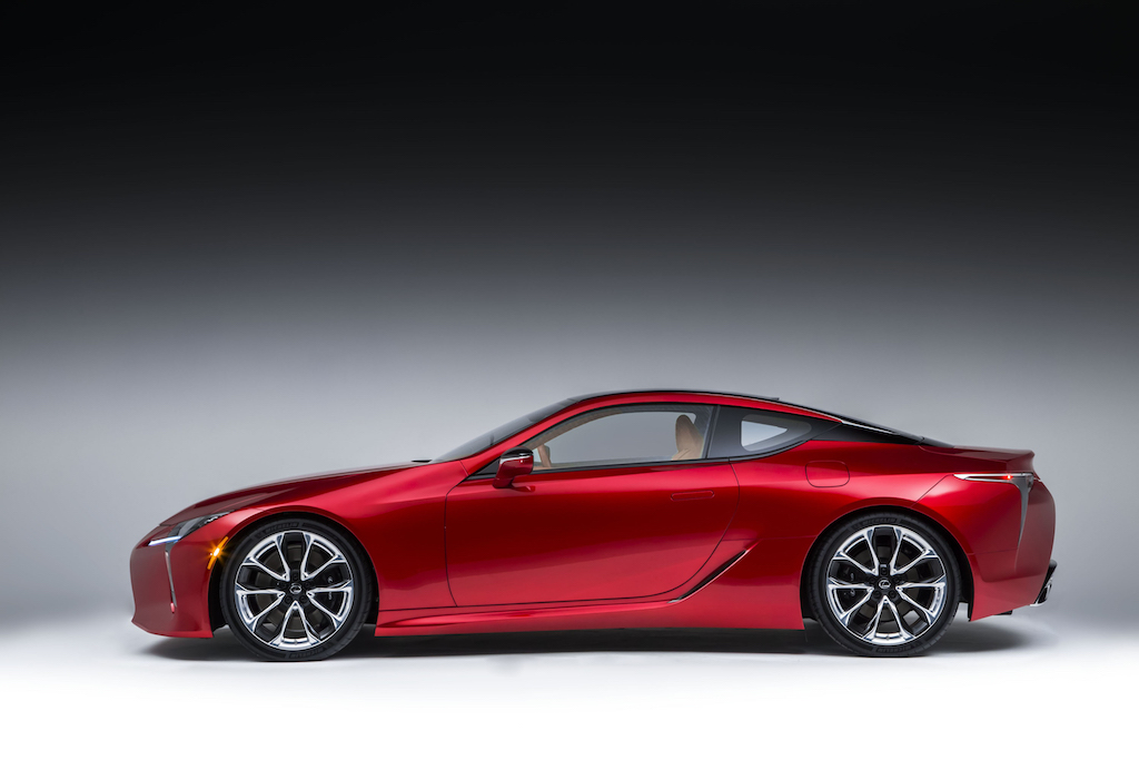 2016_NAIAS_Lexus_LC_500_019_378E285C144395FDC5725EDB8D88FA3DE838D170