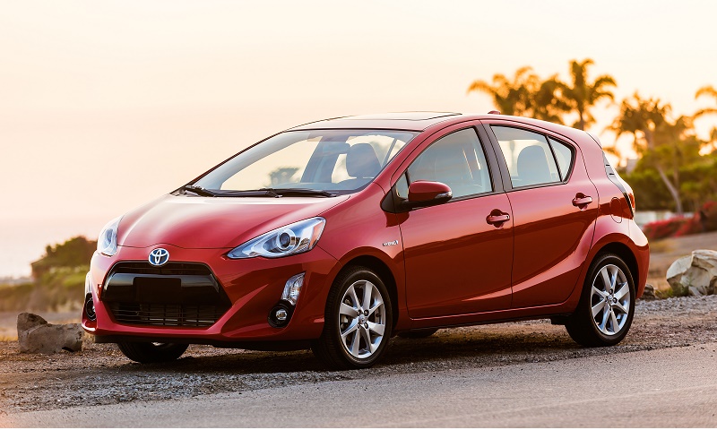 2016_Prius_c_