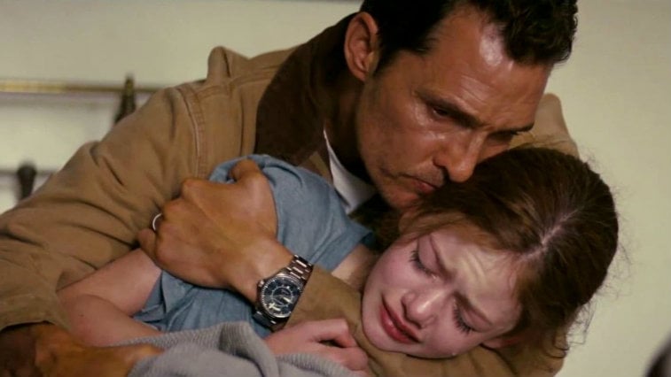 Matthew McConaughey and Mackenzie Foy in Interstellar